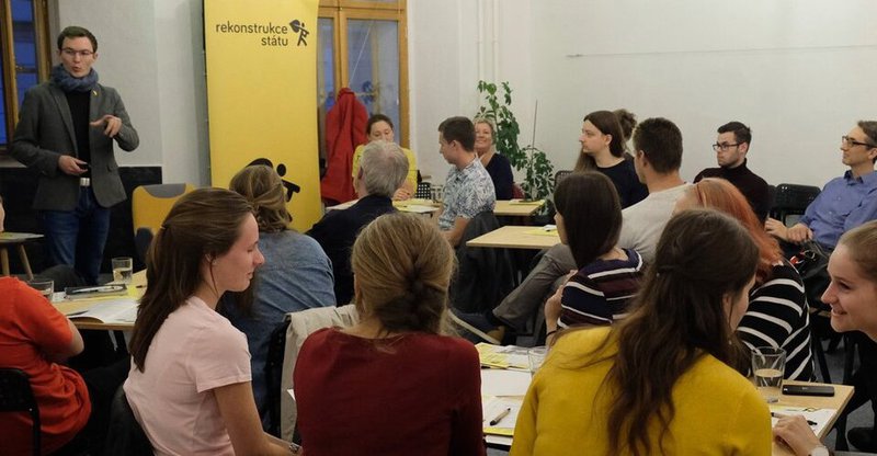 CR_Pre-election Civic Lobbying Accelerator_rekonstrukce statu.jpg